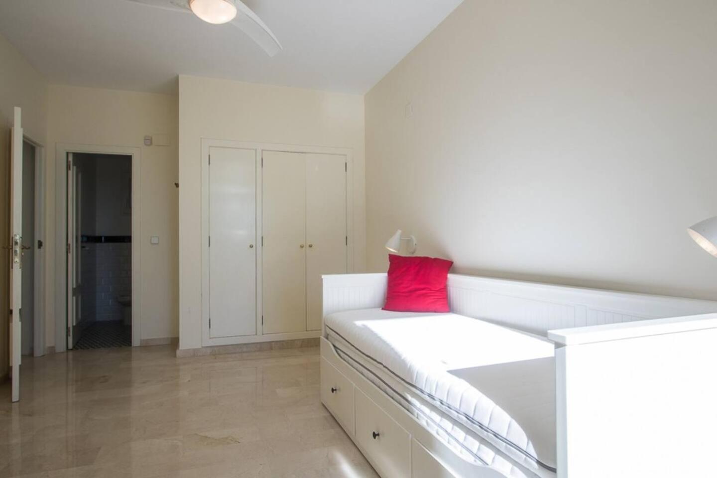 Gardens With Private Pool In Benidorm Villa *