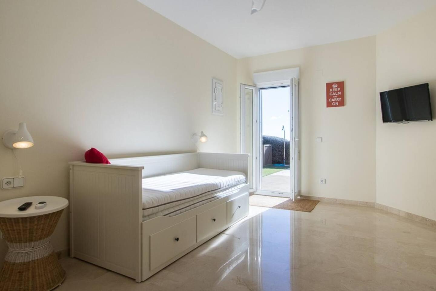 Gardens With Private Pool In Benidorm Cala de Finestrat